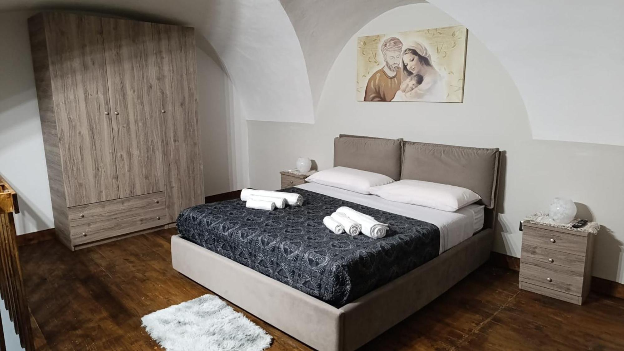 Porta Garibaldi 1 Hotel Катания Екстериор снимка
