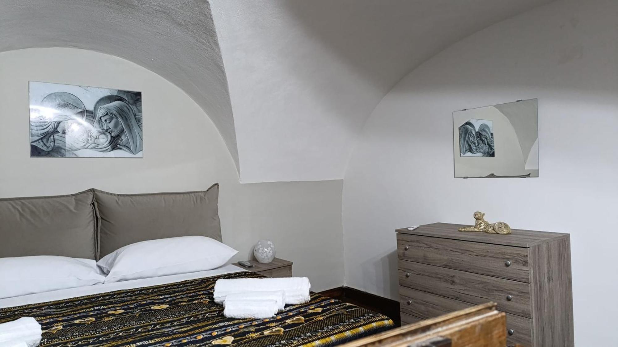 Porta Garibaldi 1 Hotel Катания Екстериор снимка